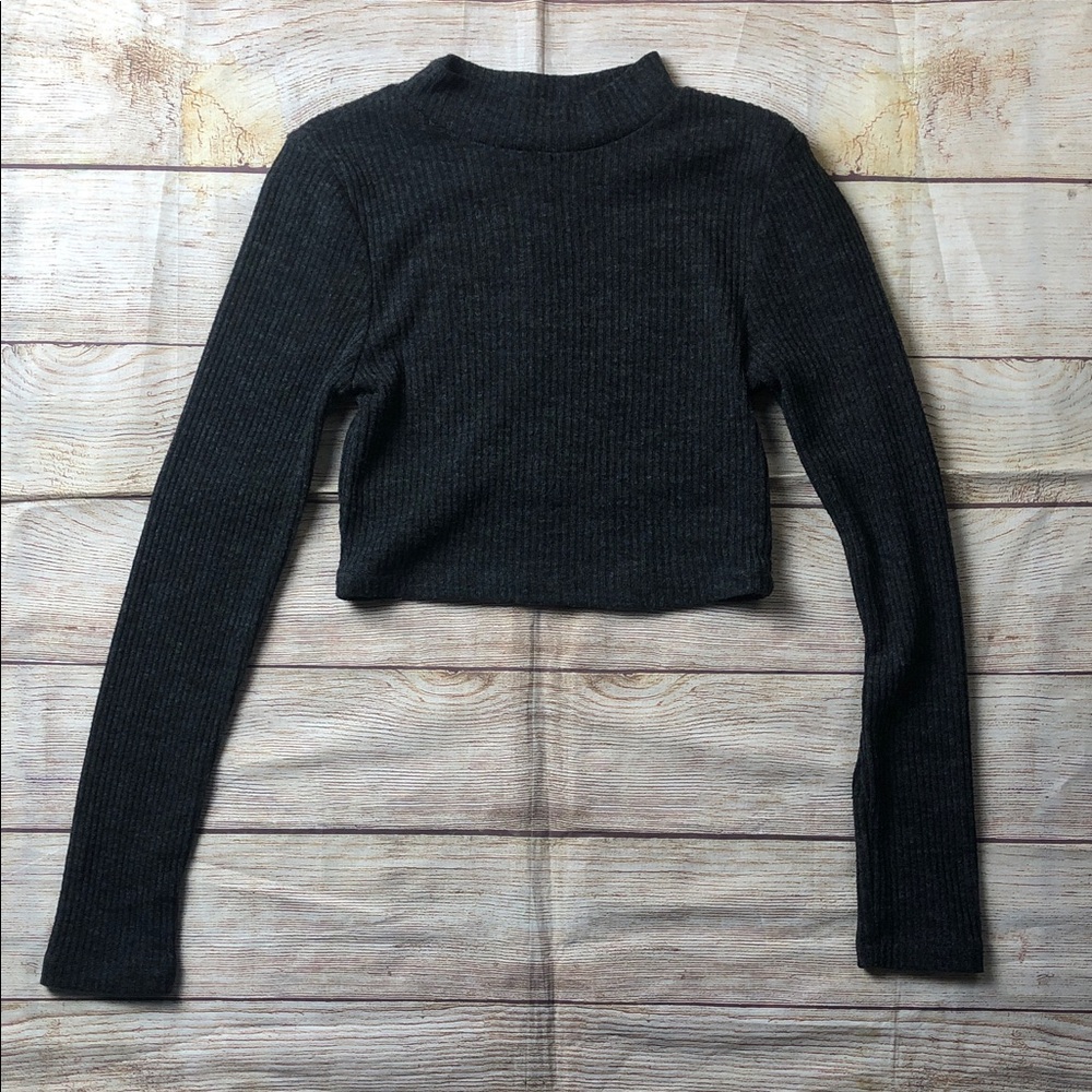 Astr Charcoal‎ Ribbed Crop Top